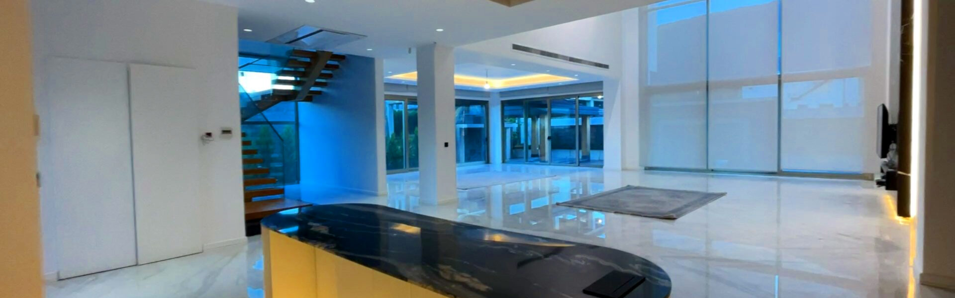 700-meters-duplex-modern-villa-catarina